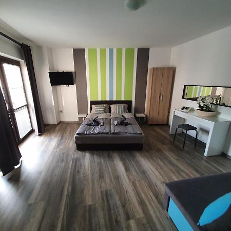 Lexi Apartman Appartamento Hajdúszoboszló Esterno foto