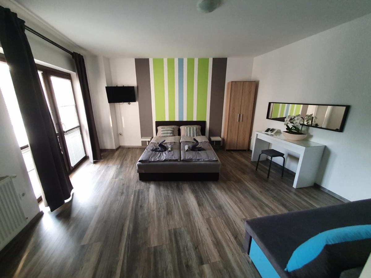 Lexi Apartman Appartamento Hajdúszoboszló Esterno foto